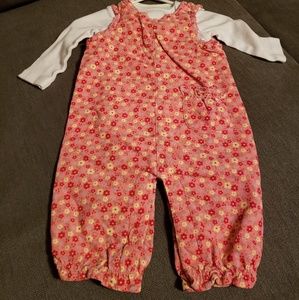 Long sleeve onesie and pink flowered jumper